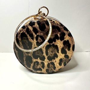 Leopard round clutch purse